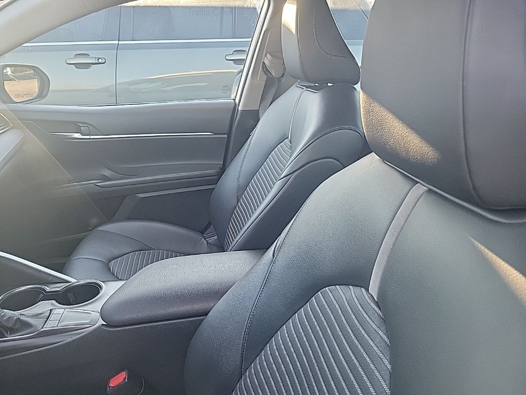2023 Toyota Camry SE photo 20
