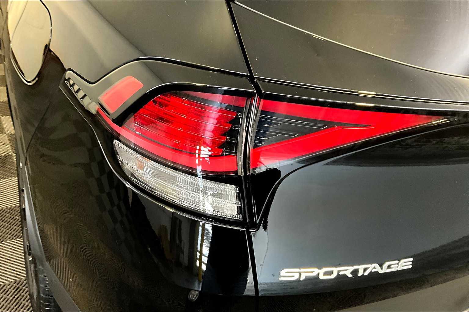 2024 Kia Sportage X-Line photo 25