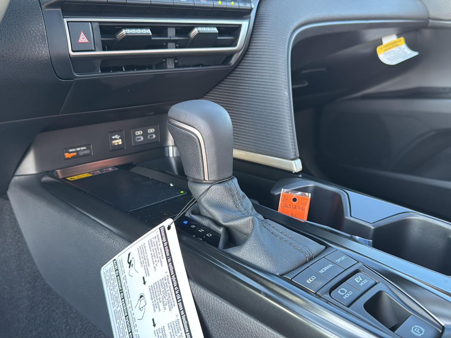 2025 Toyota Camry SE photo 24