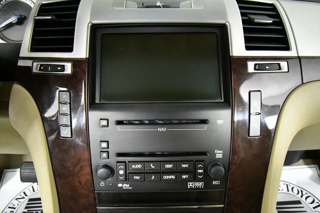 2010 Cadillac Escalade ESV Luxury photo 3