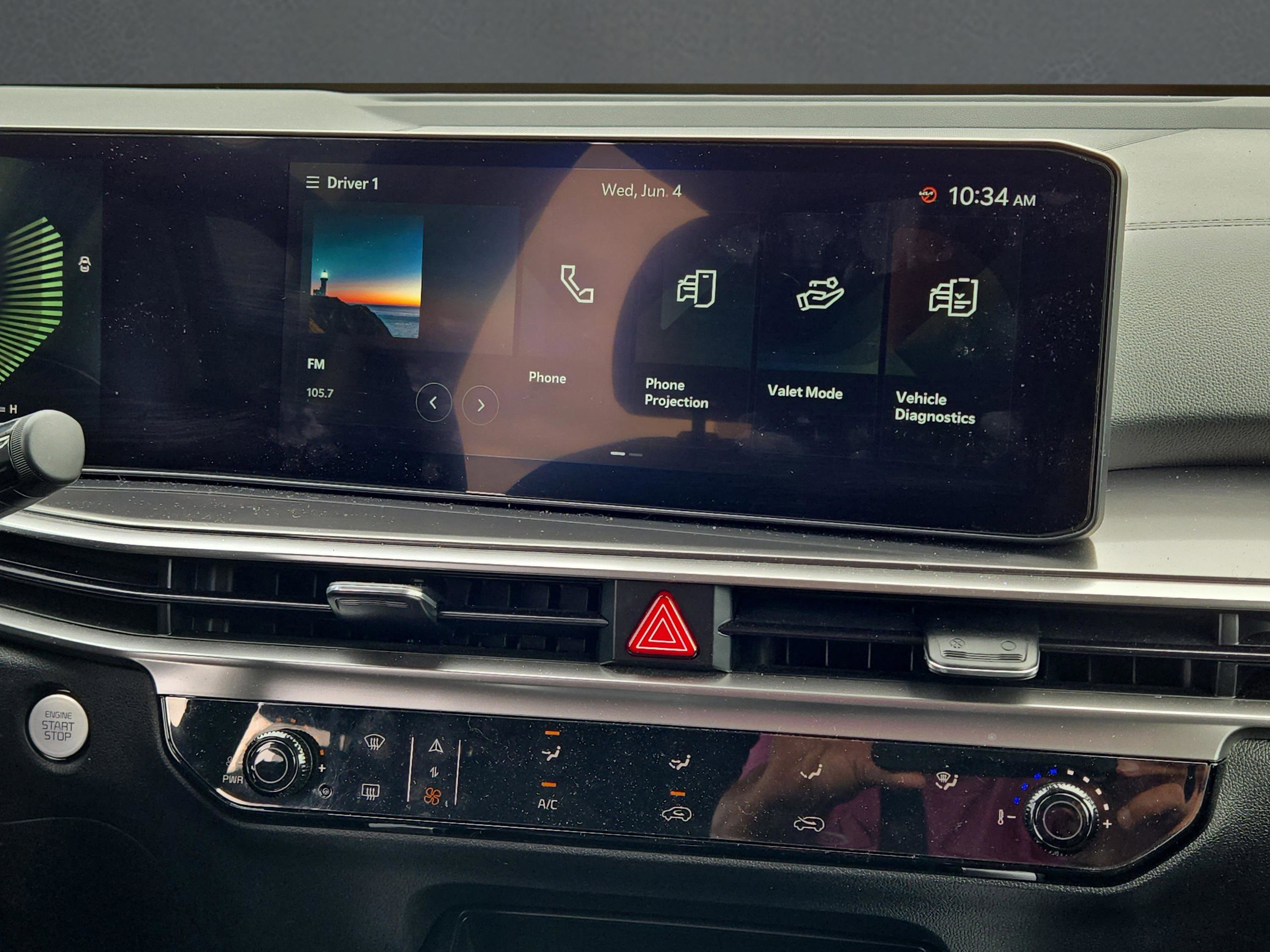 2025 Kia Sorento LX photo 18