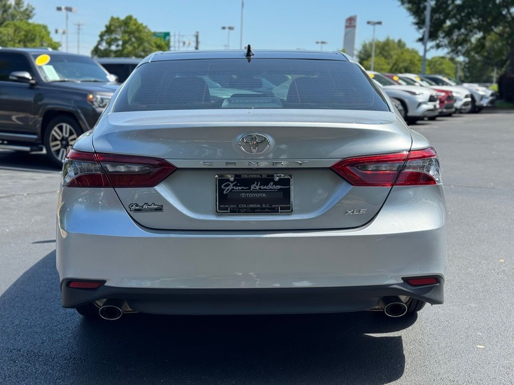 2023 Toyota Camry XLE V6 photo 9