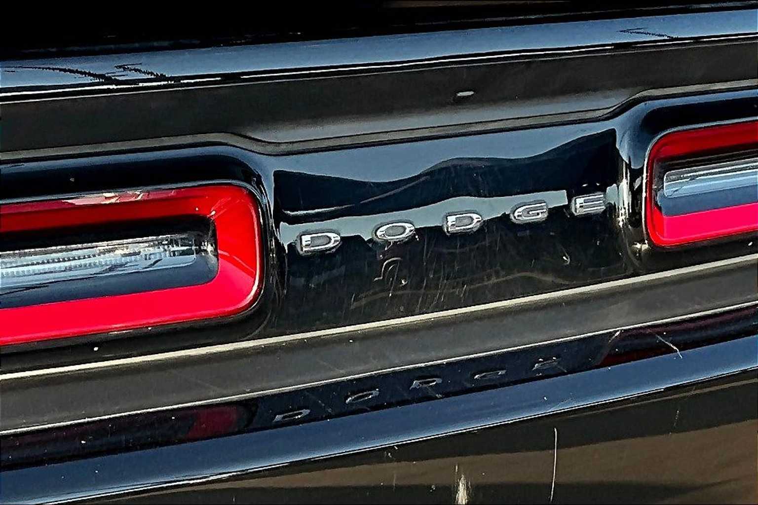 2022 Dodge Challenger R/T photo 26