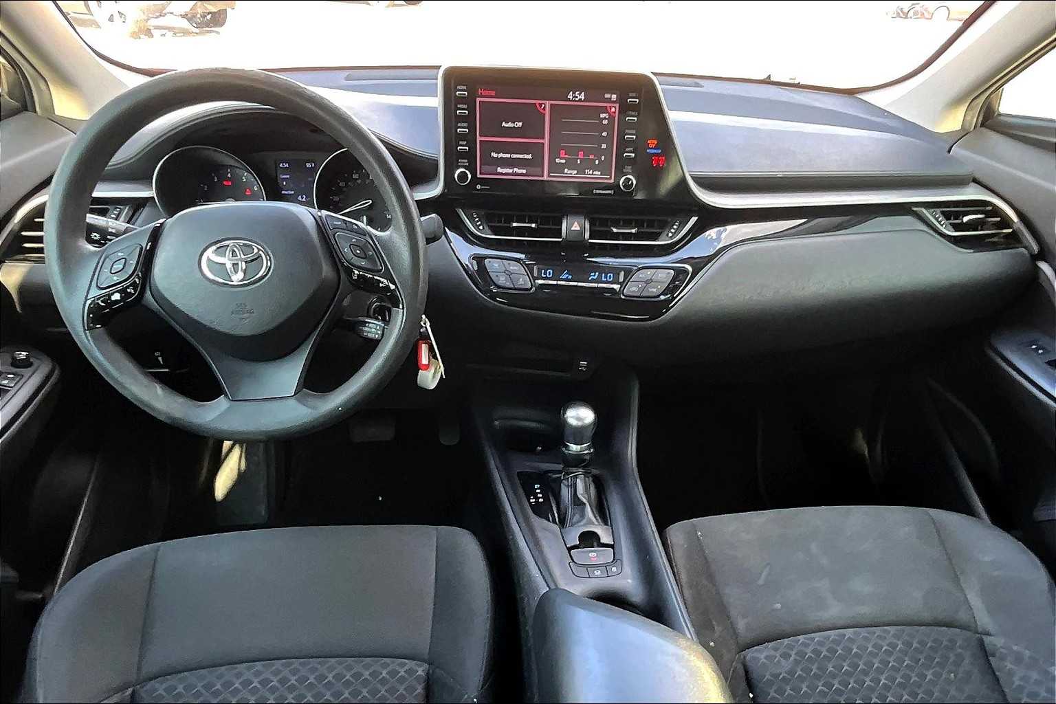 2020 Toyota C-HR LE photo 14