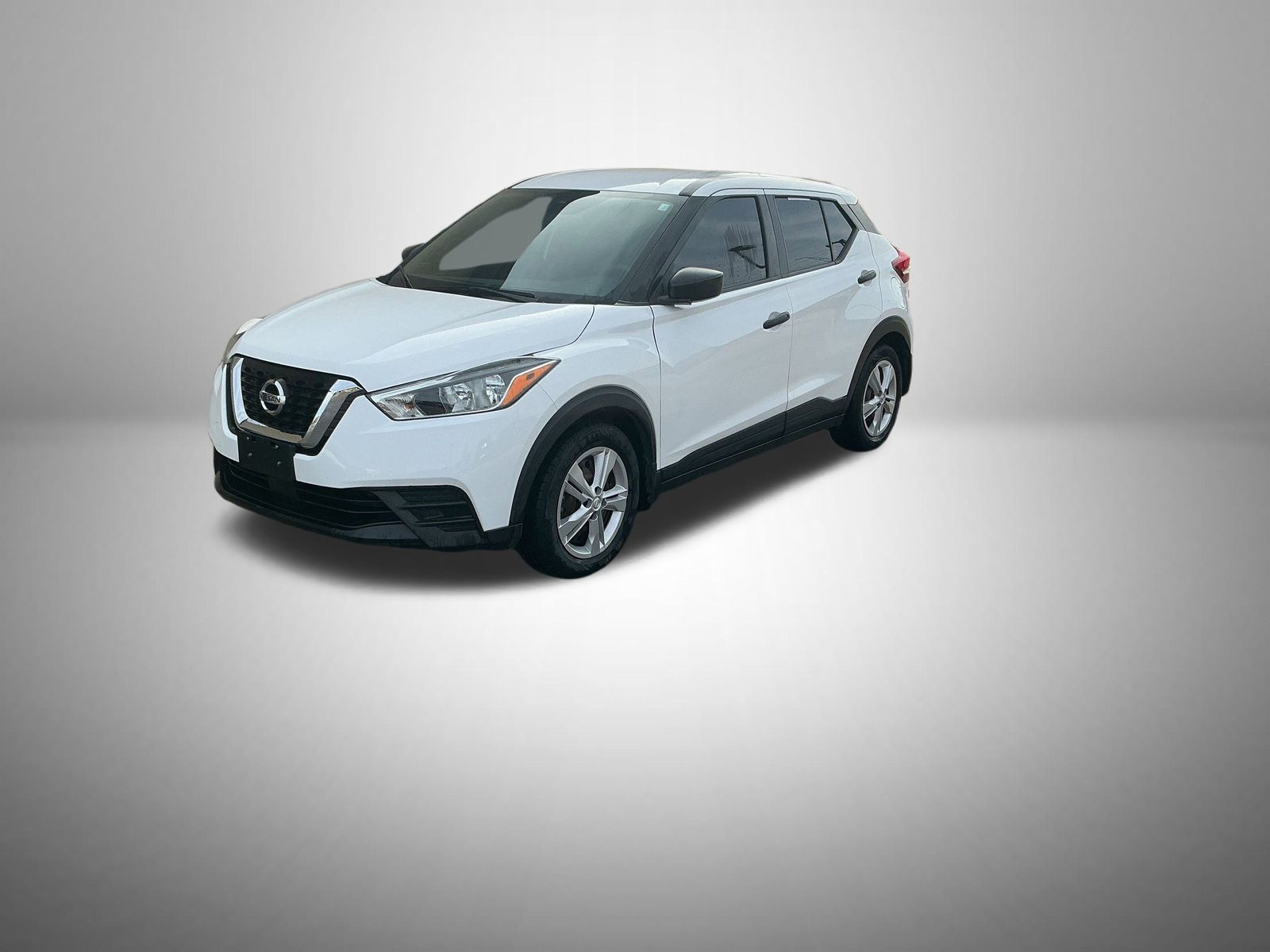 2020 Nissan Kicks S's photo