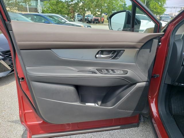 2025 Nissan Murano Platinum photo 10