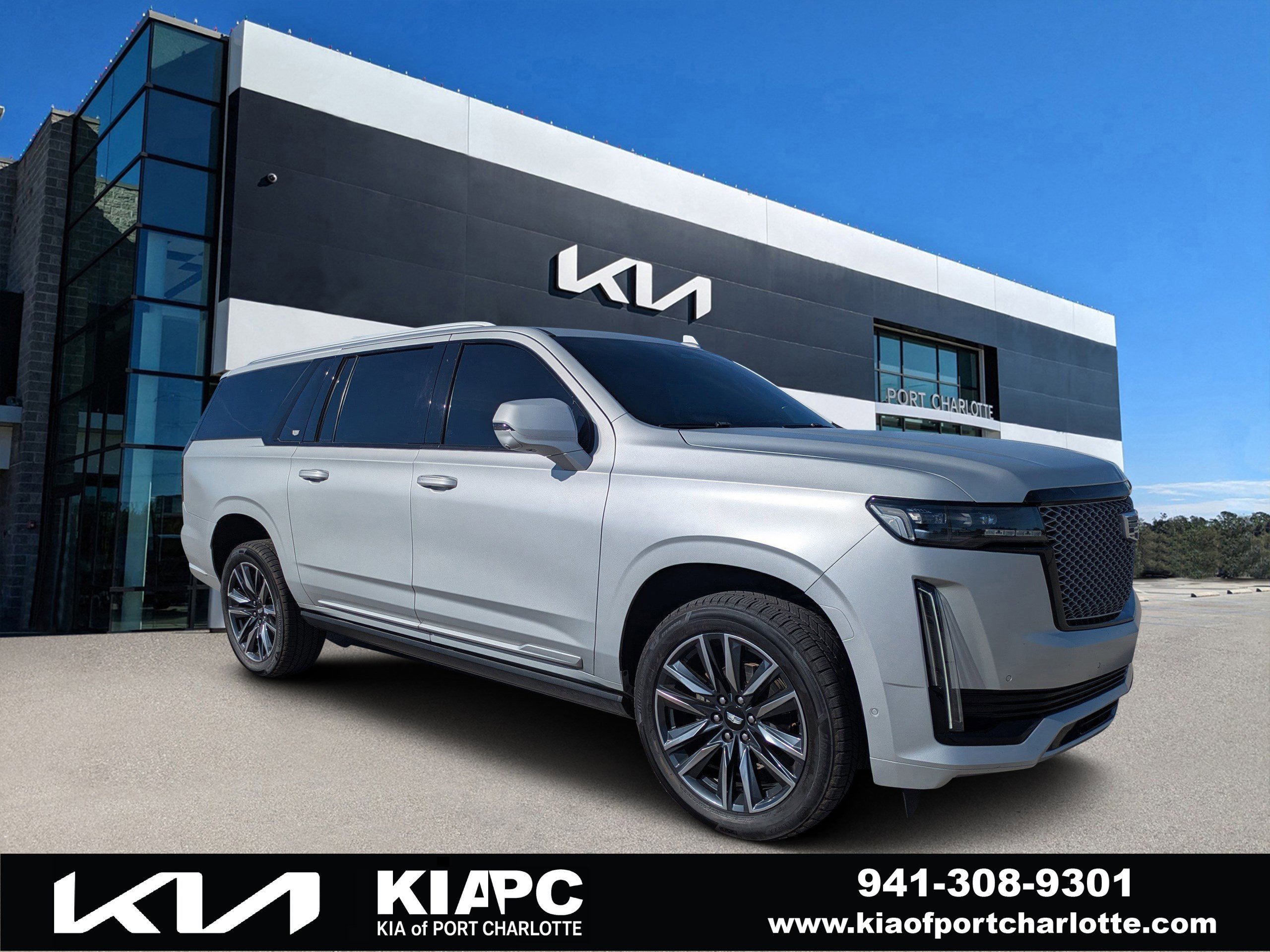 2021 Cadillac Escalade ESV Sport Platinum's photo