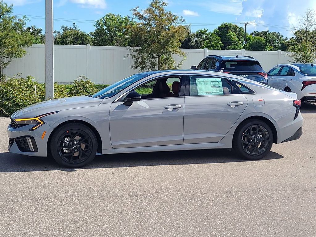 2026 Kia K5 GT-Line photo 8