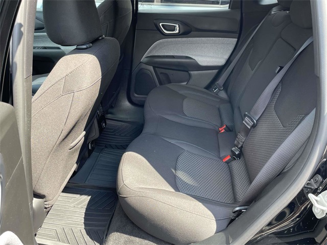 2024 Jeep Compass Sport photo 3