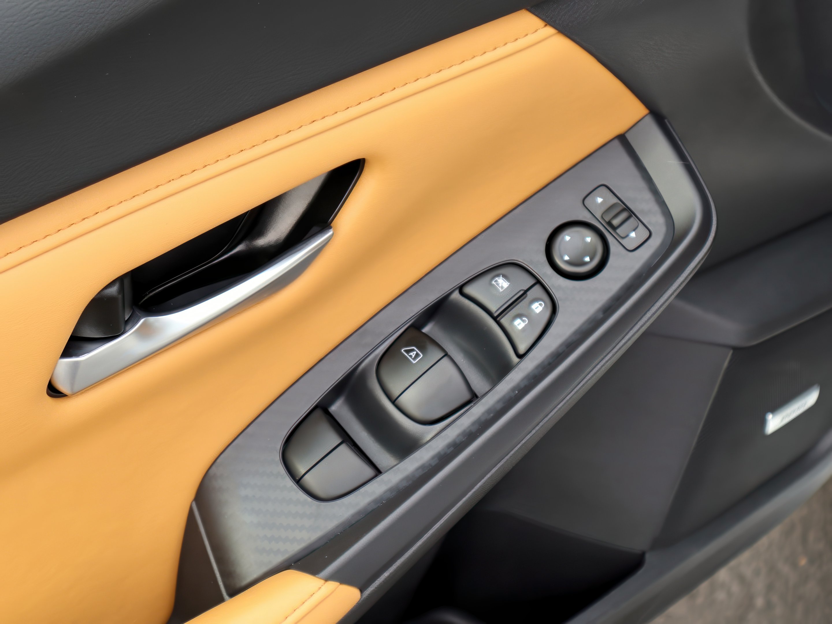 2025 Nissan Sentra SV photo 11