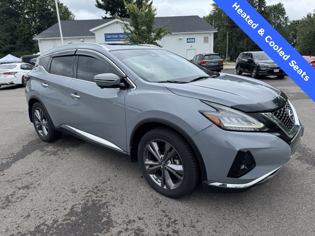 2021 Nissan Murano Platinum photo 2