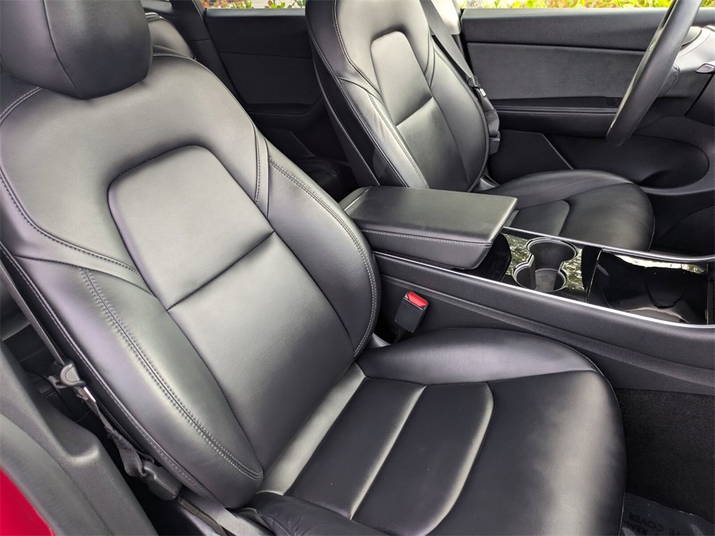 2021 Tesla Model Y Standard Range photo 29