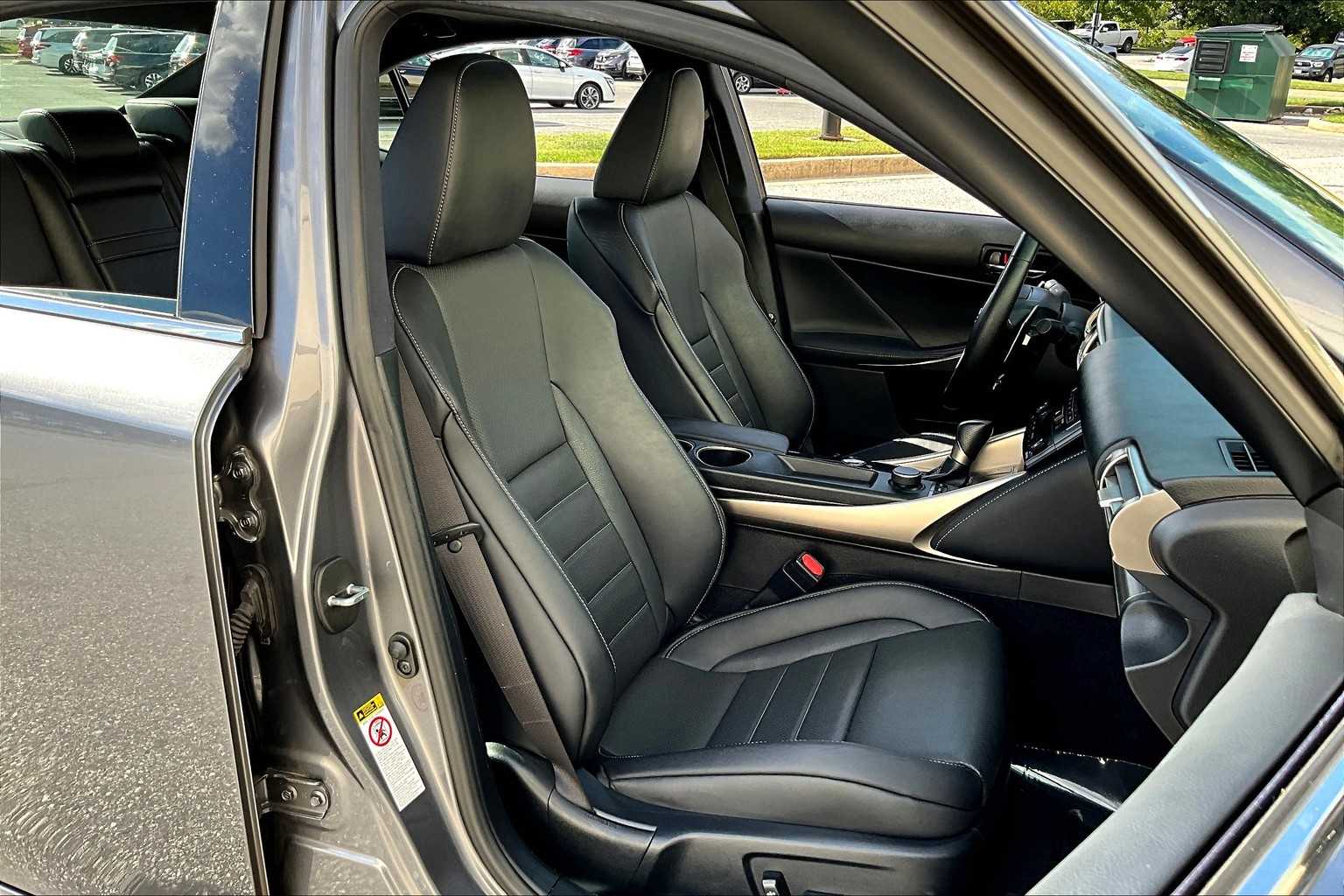 2014 Lexus IS 250 photo 8
