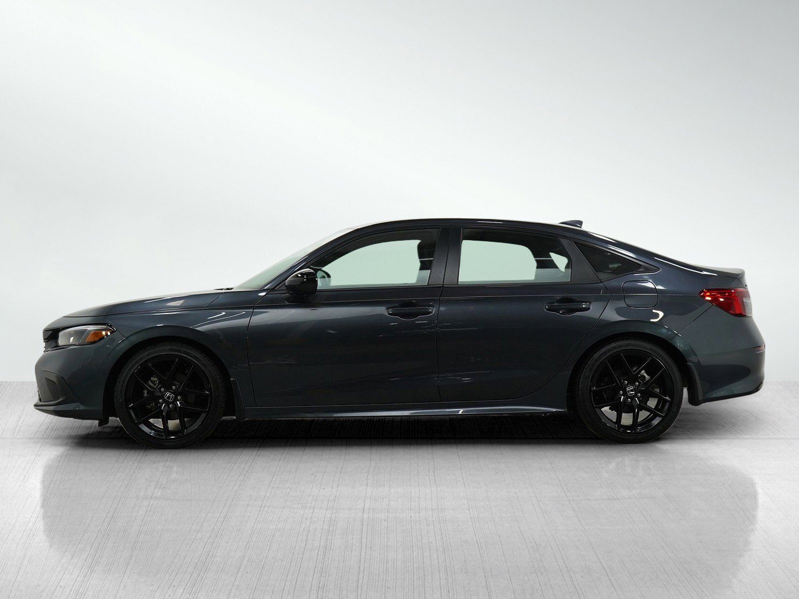 Used 2024 Honda Civic Sport with VIN 2HGFE2F52RH591811 for sale in Burnsville, Minnesota