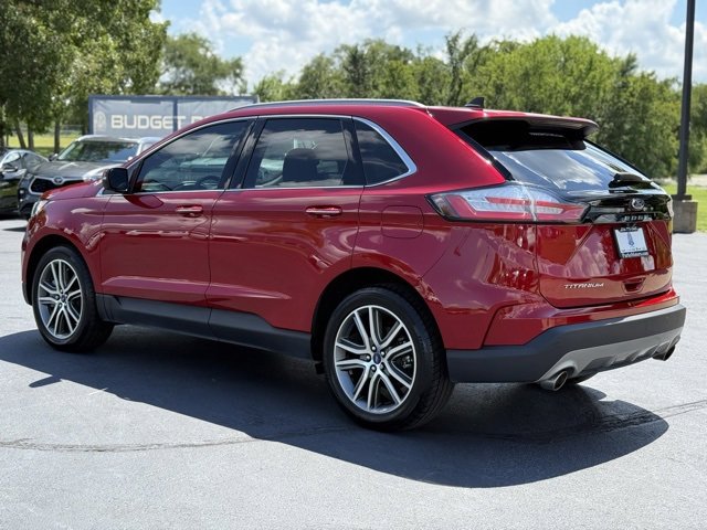 2021 Ford Edge Titanium photo 4