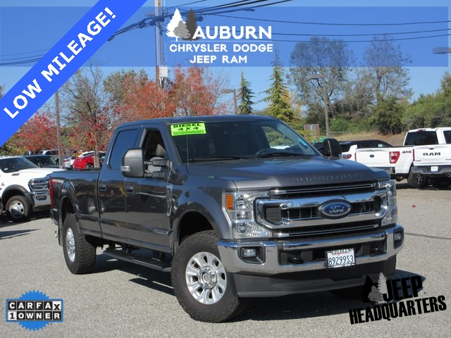 2022 Ford F-350 Super Duty XLT's photo