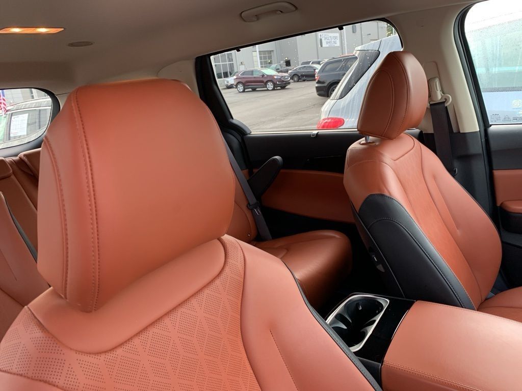 2023 Kia Carnival SX Prestige photo 20