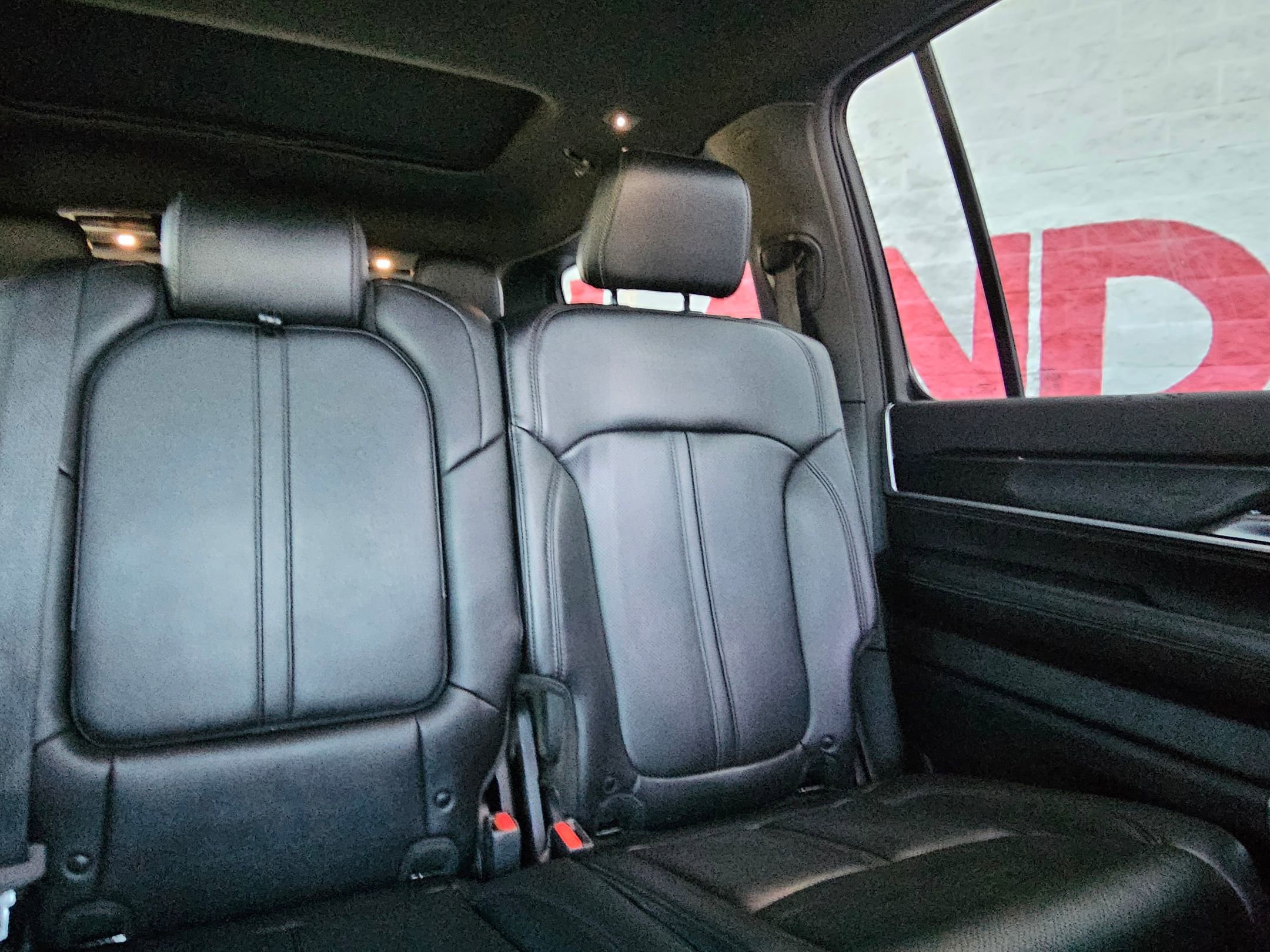 2023 Jeep Wagoneer Base photo 25