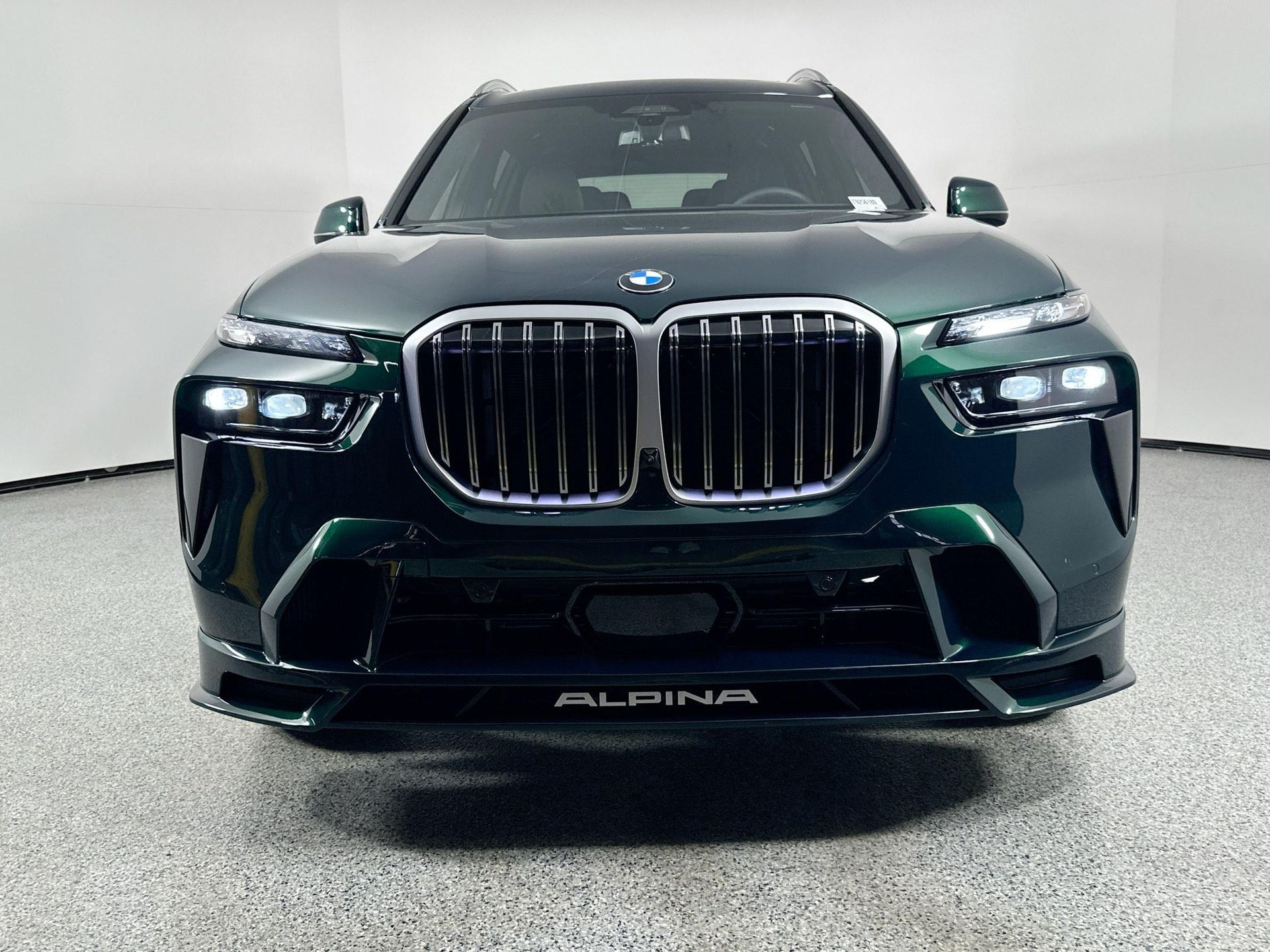 2026 Bmw X7 ALPINA XB7 photo 2