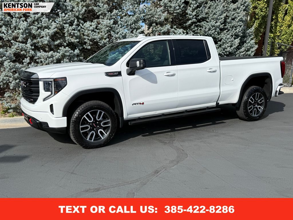 2023 GMC Sierra 1500 AT4's photo