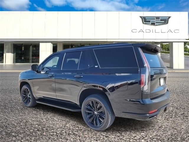 2022 Cadillac Escalade Sport photo 2