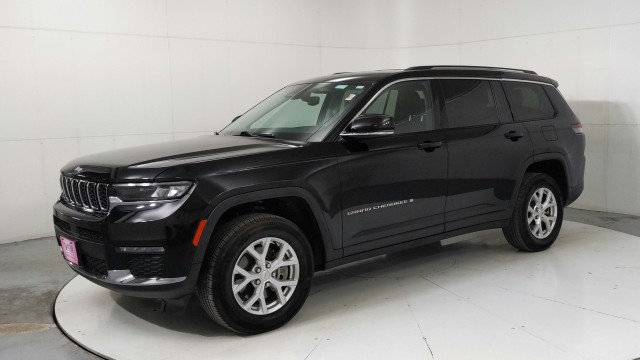 Used 2023 BLACK Jeep Limited image 1