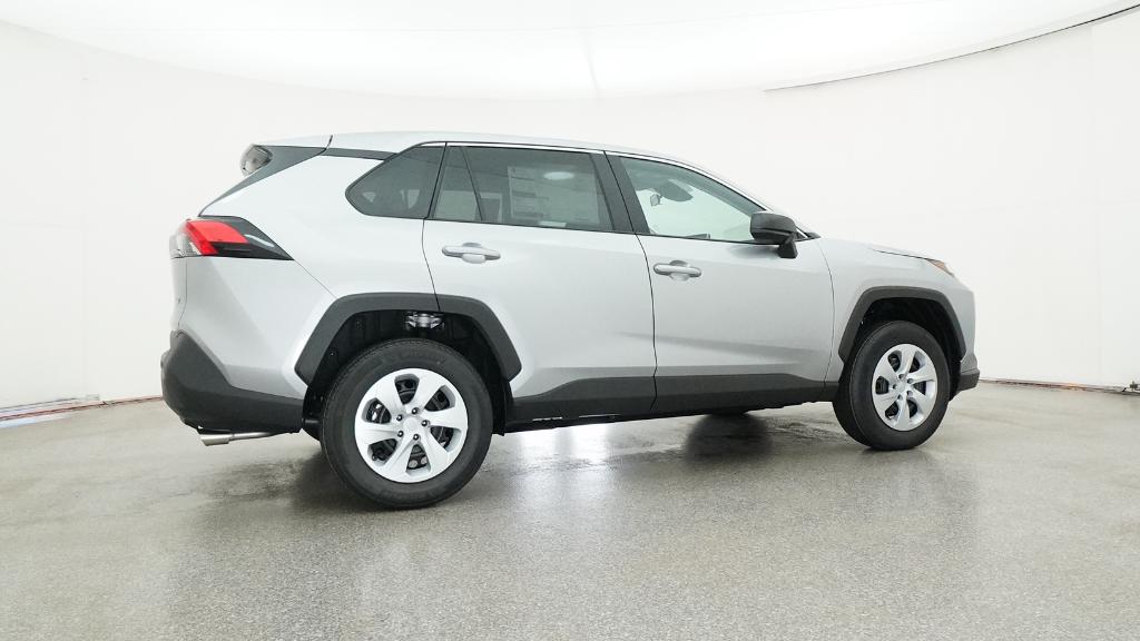 2025 Toyota RAV4 LE photo 23