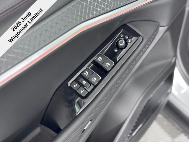 2025 Jeep Wagoneer S Limited photo 17