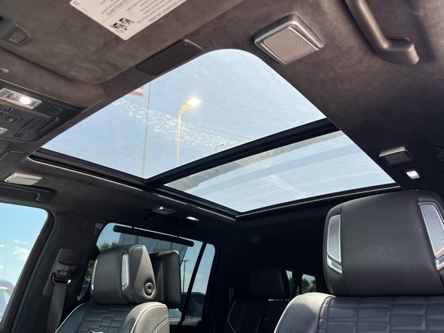 2022 Cadillac Escalade ESV Sport Platinum photo 10