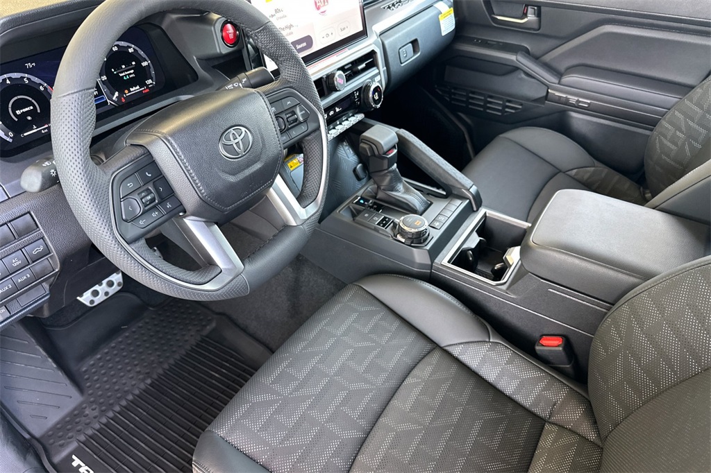 2025 Toyota Tacoma TRD Sport Double Cab photo 9