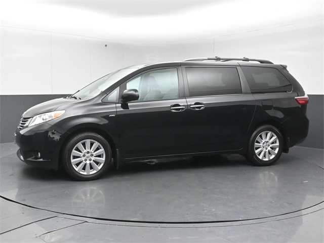 2017 TOYOTA SIENNA - Image 4