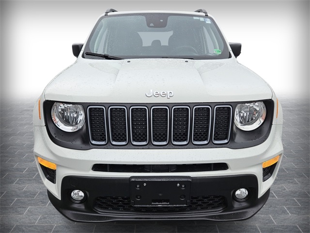 2022 Jeep Renegade Latitude photo 2