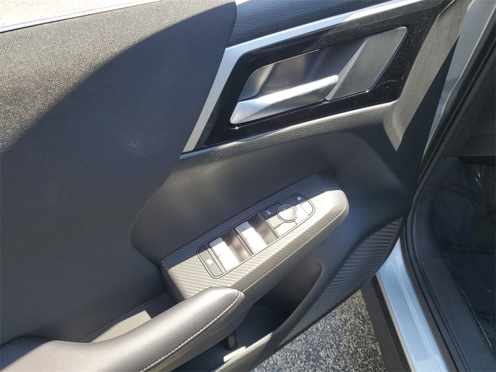 2025 Mitsubishi Outlander PHEV ES photo 17