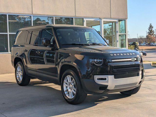 2025 Land Rover Defender 130 S photo 3