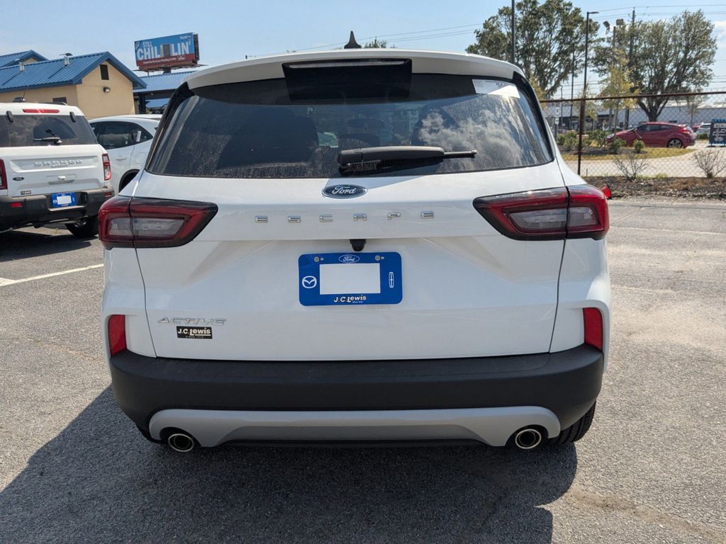 2025 Ford Escape Active photo 5