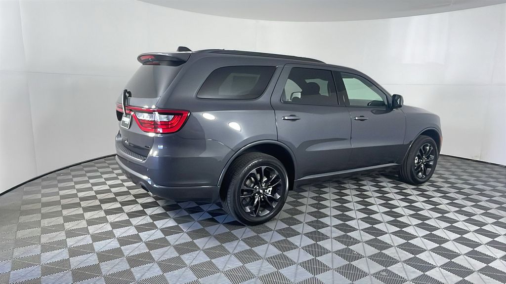 2025 Dodge Durango GT photo 3