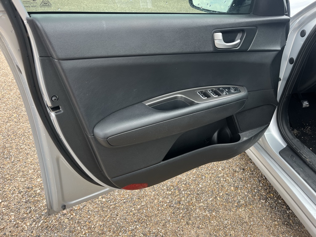 2019 Kia Optima LX photo 10