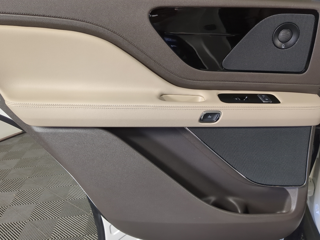 2024 Lincoln Aviator Reserve photo 13