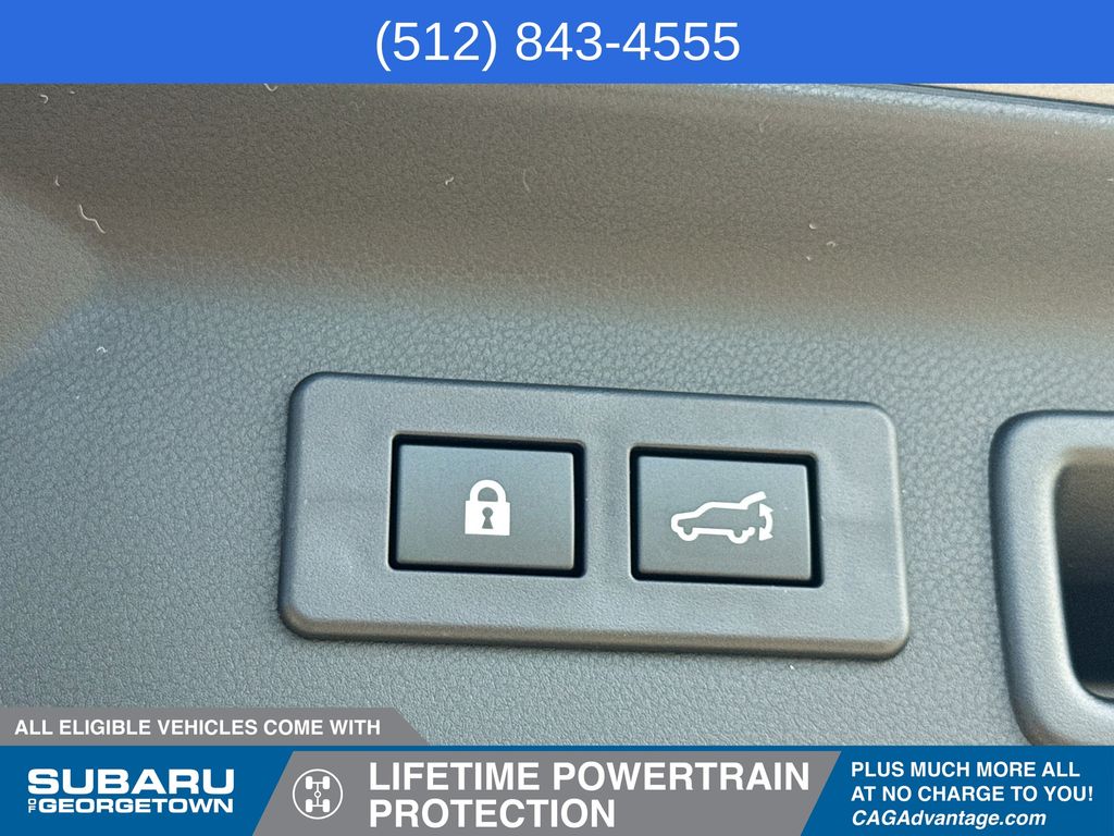 2025 Subaru Forester Premium photo 31