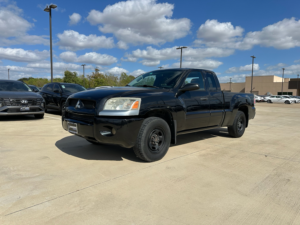 2007 Mitsubishi Raider LS 2wd