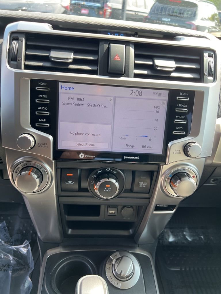 2022 Toyota 4Runner SR5 photo 12