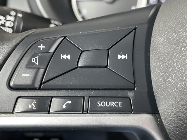 2021 Nissan Kicks S photo 16