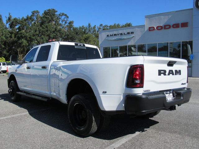 2026 Ram 3500 Tradesman photo 4