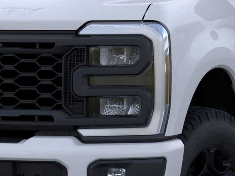 2025 Ford F-350 XL photo 17