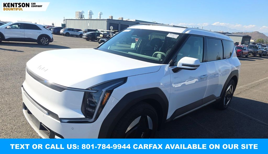 2025 Kia EV9 Wind's photo