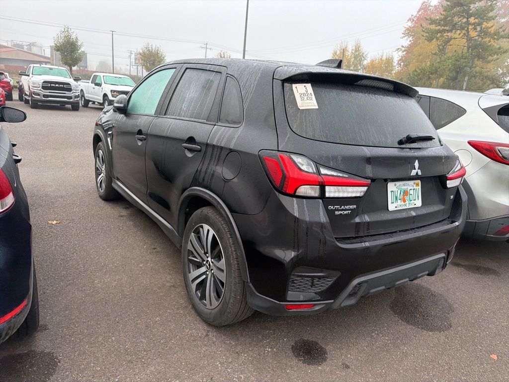 2024 Mitsubishi Outlander Sport SE photo 4