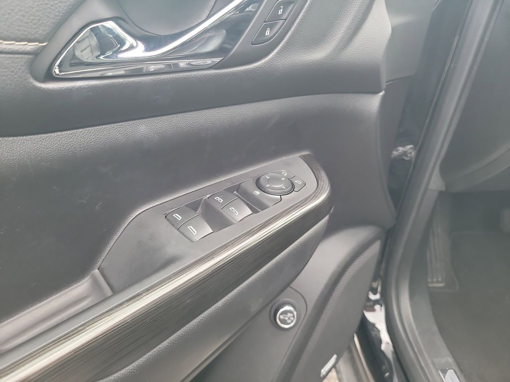 2023 Gmc Acadia SLT photo 11