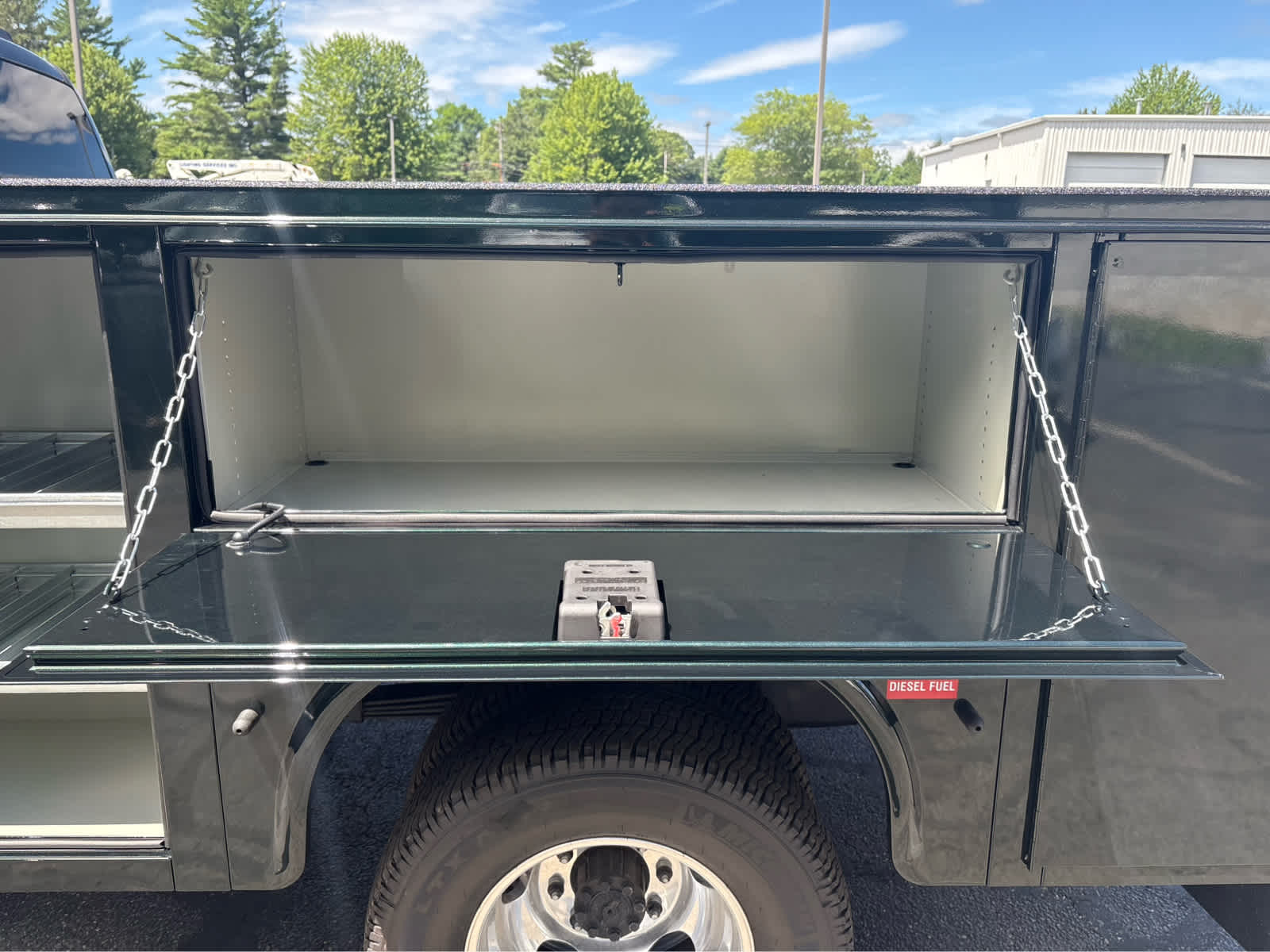 2025 Ford F-350 Super Duty Chassis Cab XLT - Photo 14