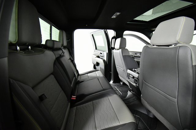 2026 Chevrolet Silverado 2500HD ZR2 photo 21