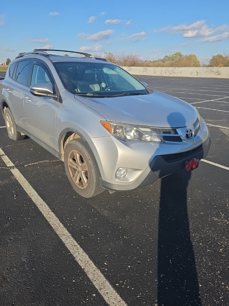 Used 2014 Toyota RAV4 XLE with VIN 2T3RFREV1EW175245 for sale in Taylorsville, IN